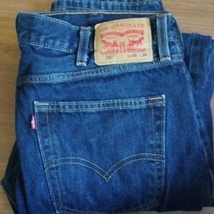 Like New Levi's boot it pants